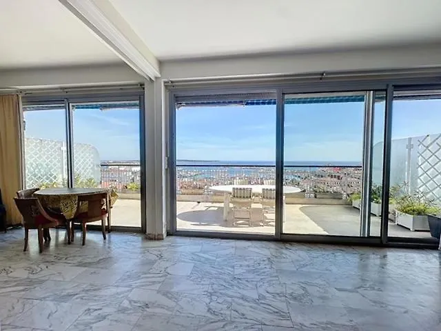Agencia Dernier Etage Vue Panoramique